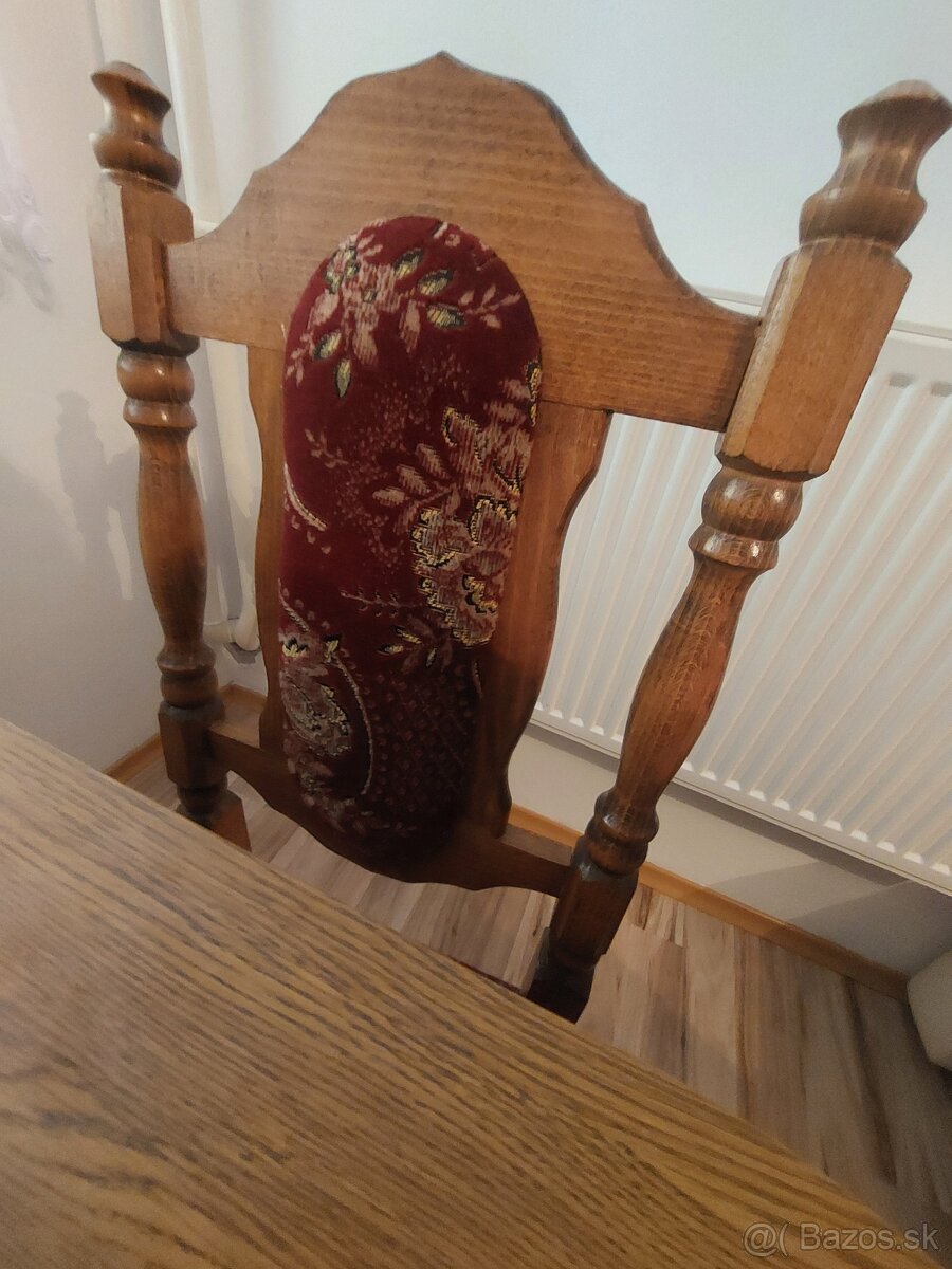 Jedálenský stôl a stoličky - 4