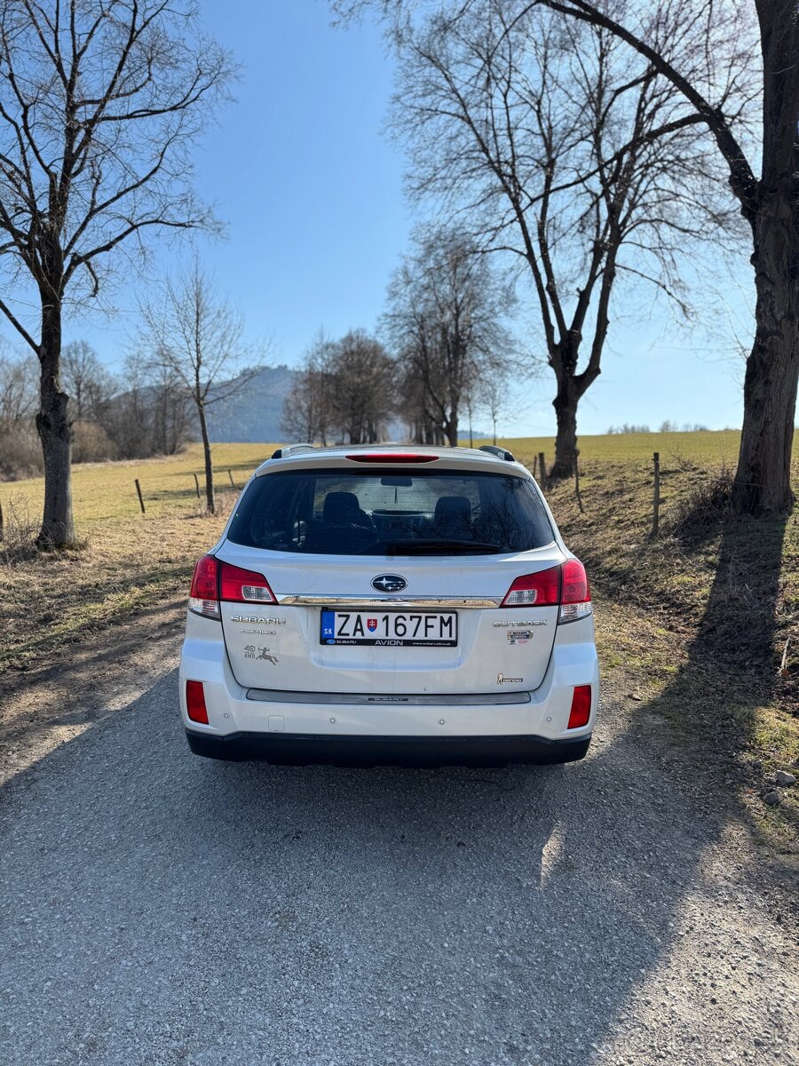 Subaru Outback 2012 - 4
