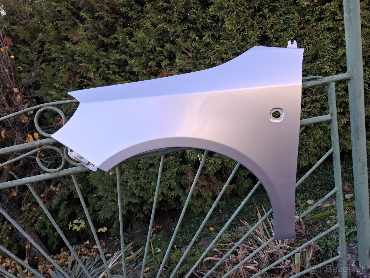 Predny blatnik fabia 2 roomster. - 4