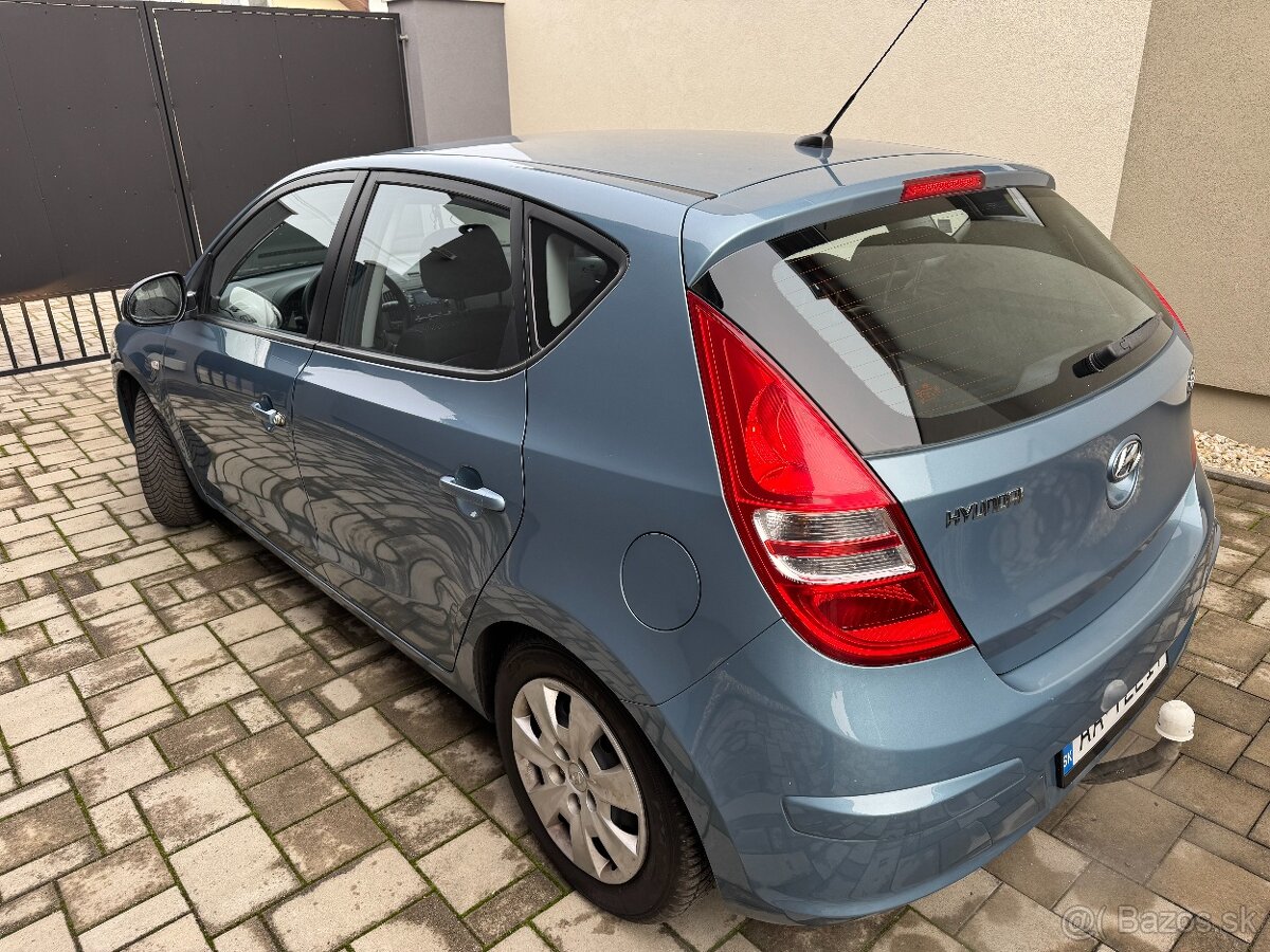 HYUNDAI i30, HATCHBACK, 1,6i, BENZÍN, MANUÁL, 145 970 KM - 4