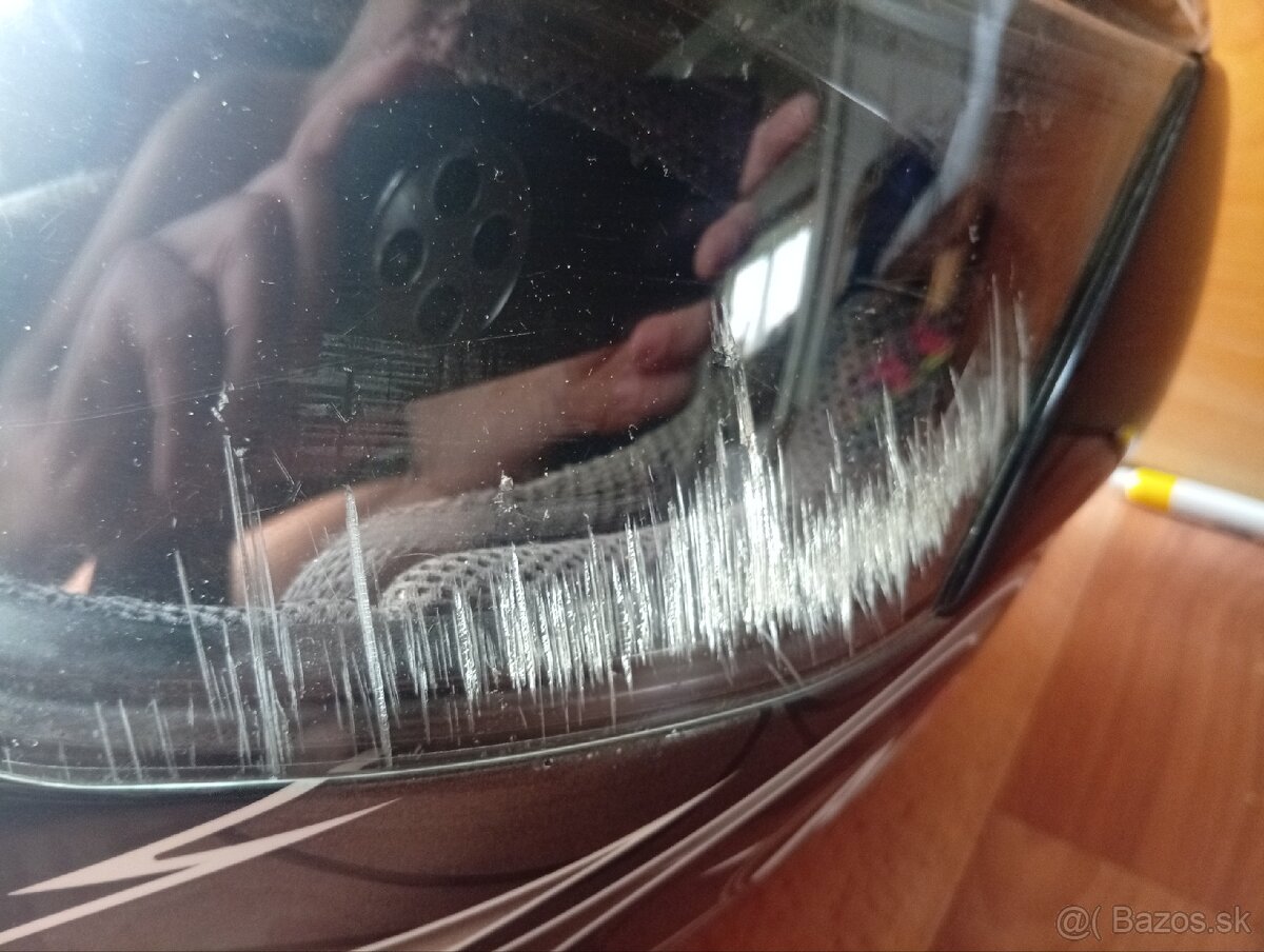 Predaj motokarske prilby - 4