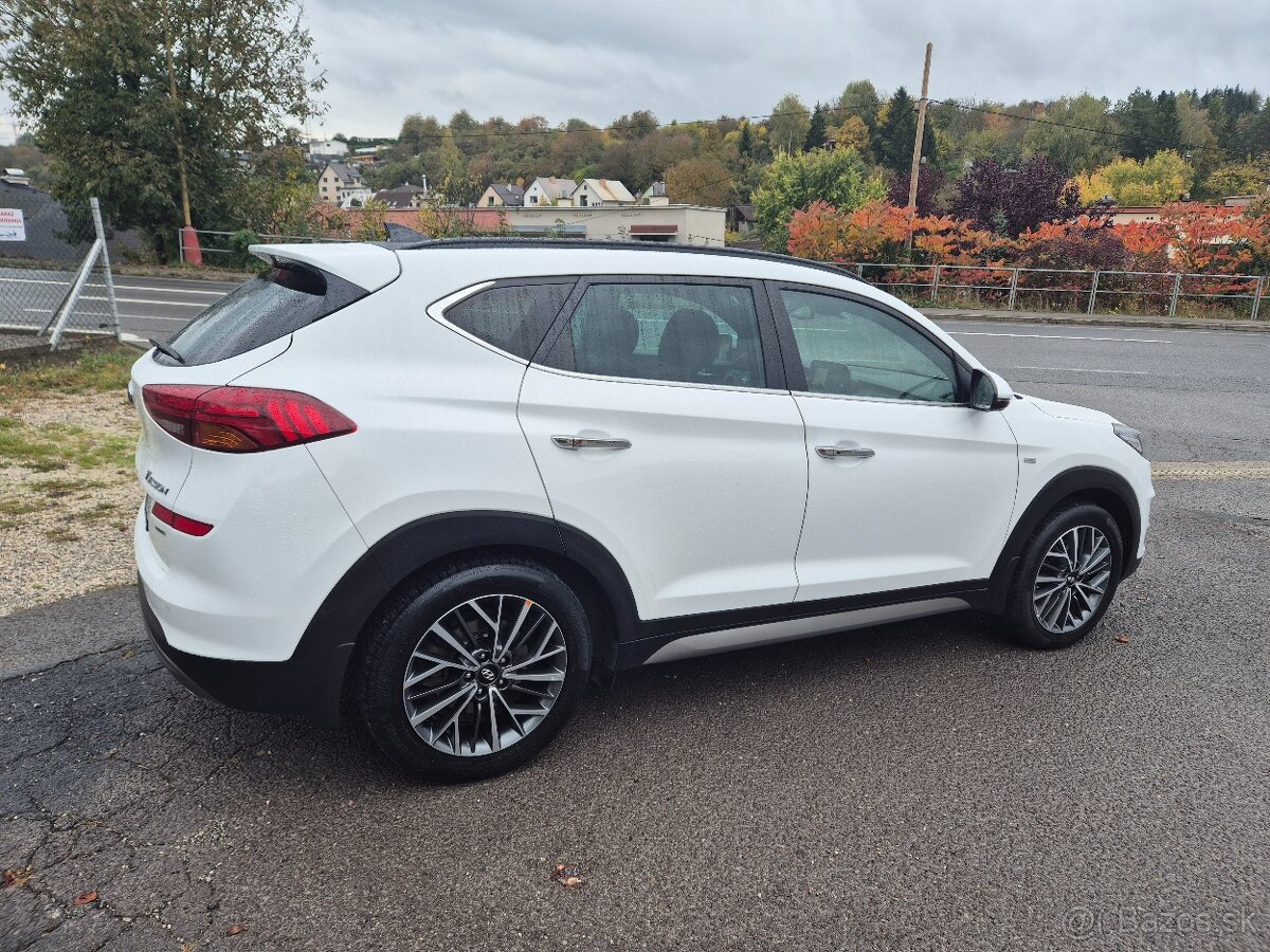 HYUNDAI TUSCON 2.0 CRDi NAFTA + HEV - 4