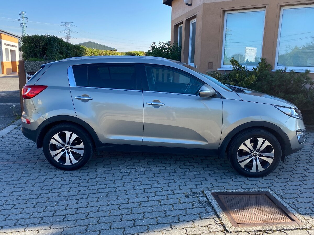 KIA SPORTAGE 2,0 CRDi - 4