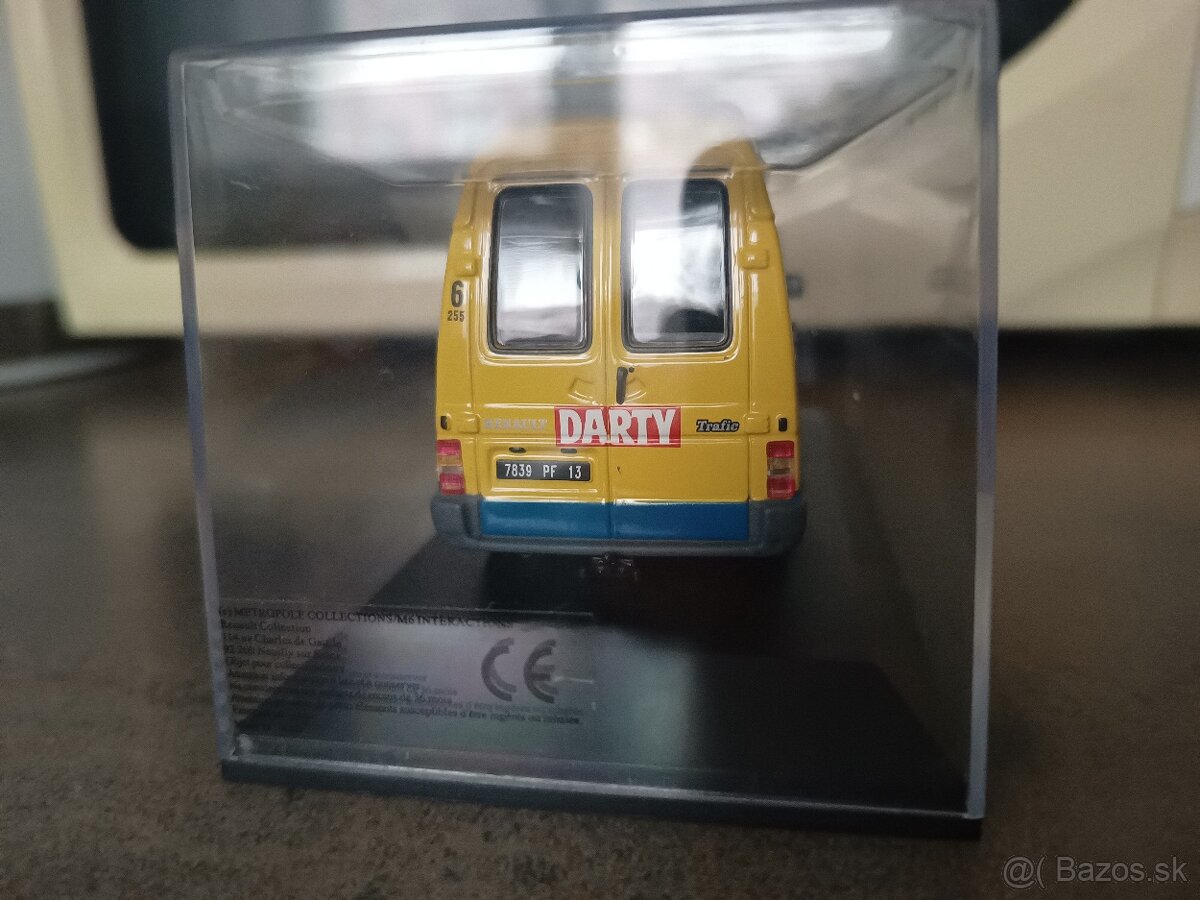 1:43 Renault Trafic - 4