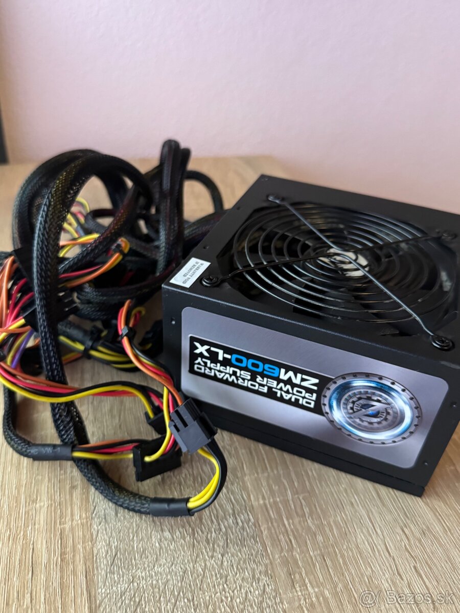 Gigabyte geforce RTX 2060 a PC zdroj - 4