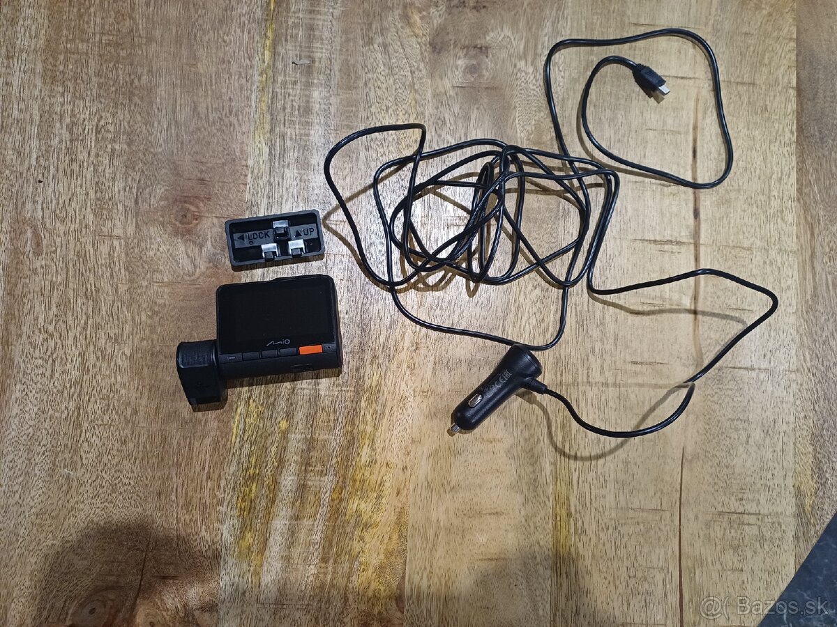 Autokamera MIO MiVue 955W 4K - 4