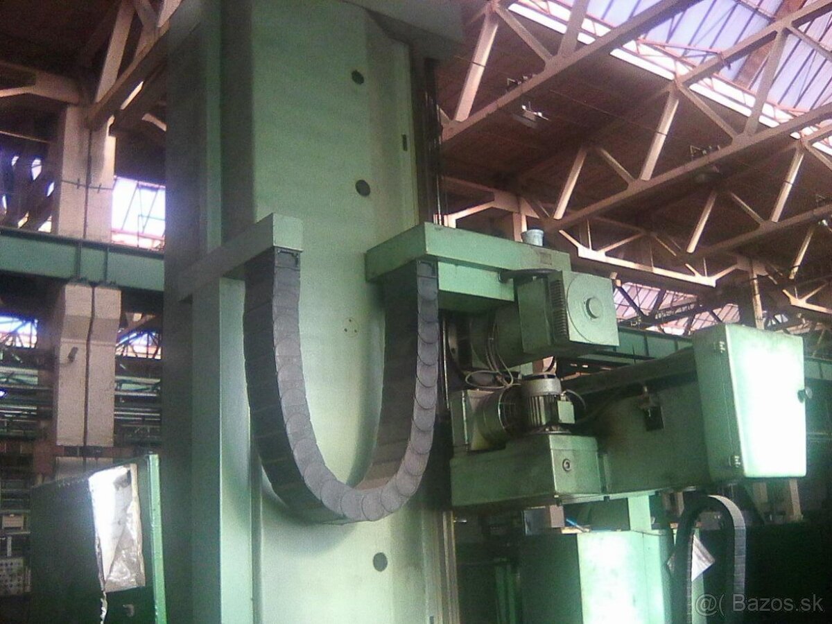 Horizontální vyvrtávačka TOS WHN 13 CNC (8239) - 4