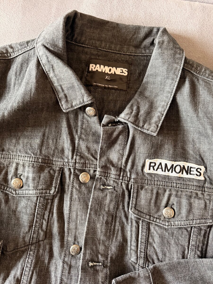 Ramones ryflova bunda velkost XL - 4