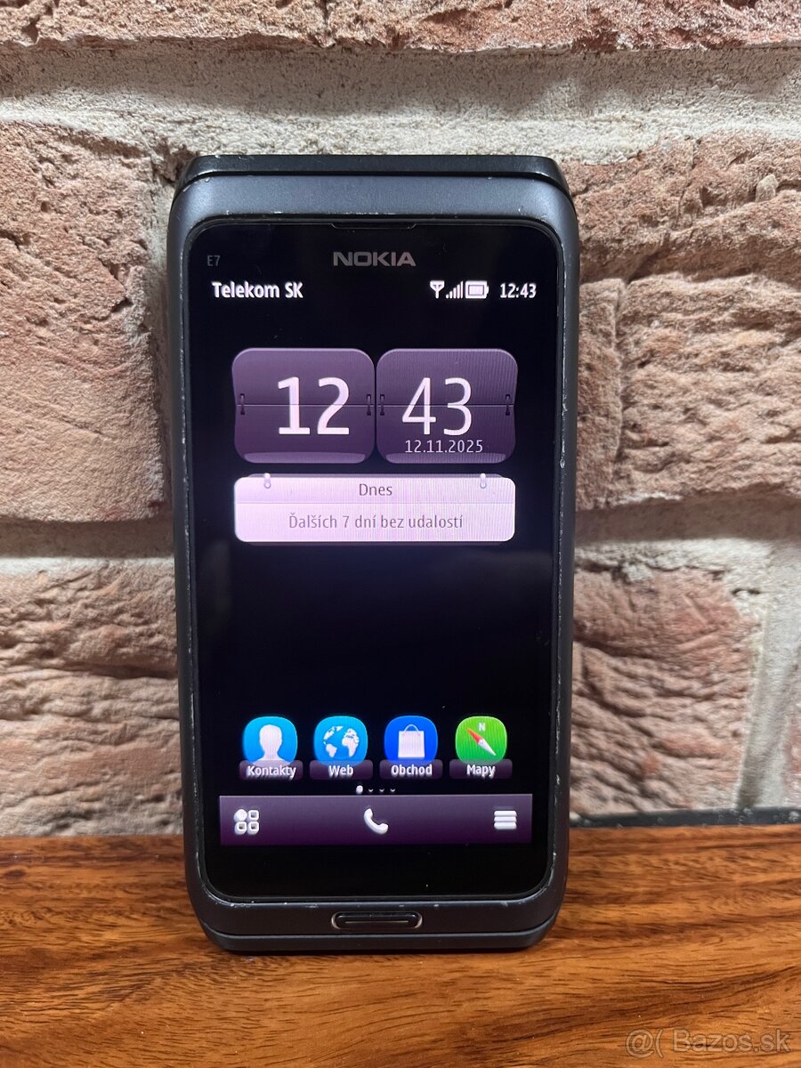 Nokia E7 s qwerty klavesnicou - 4