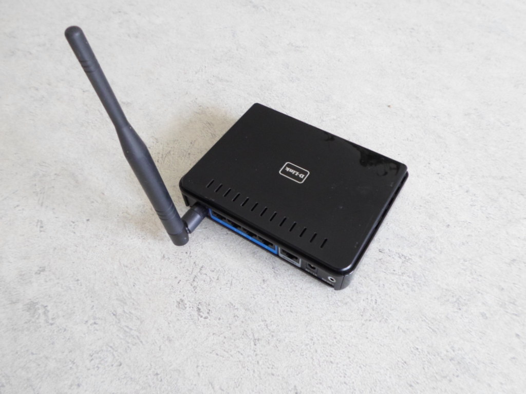 🔴 D-LINK 🔴 DIR-600 🔴 WiFi R O U T E R 🔴 - 4