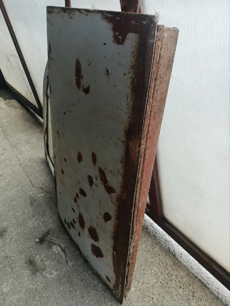 Prave predne dvere Škoda 1202 - 4