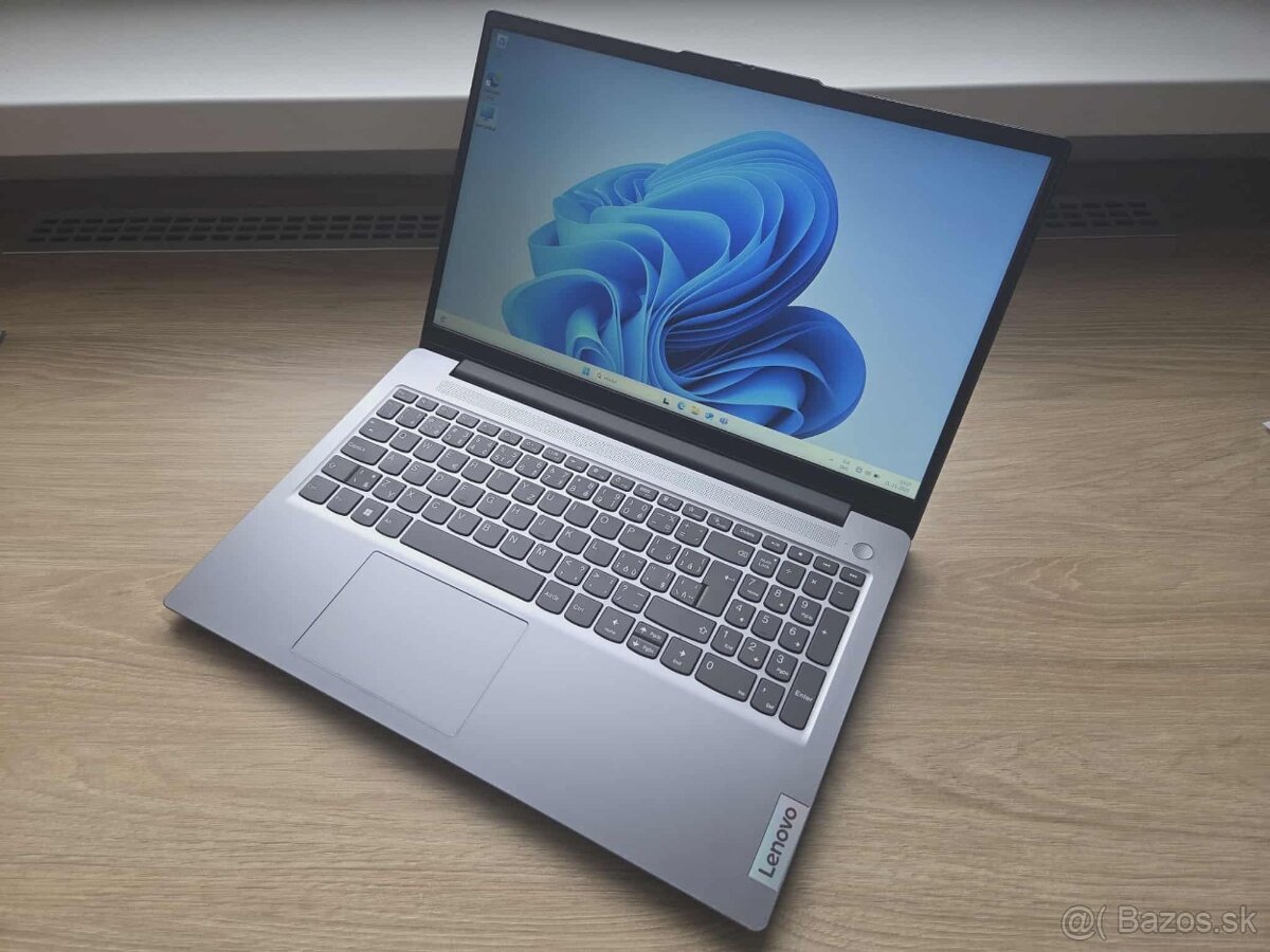 Lenovo IP Slim 3 15IAN8 N100 8GB/128GB,W11 - 4