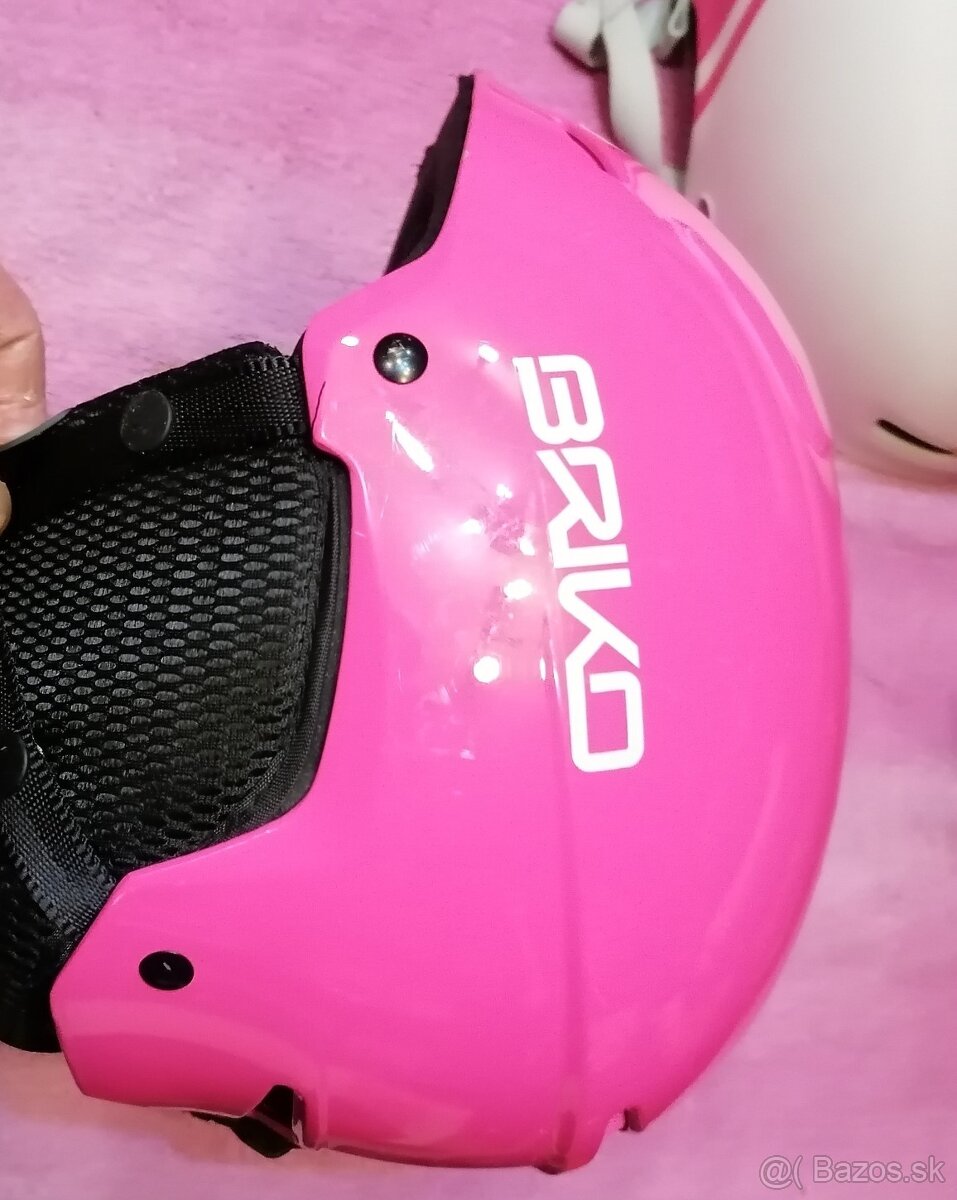 Predám zabalené Detské chrániče a dve detské prilby. - 4