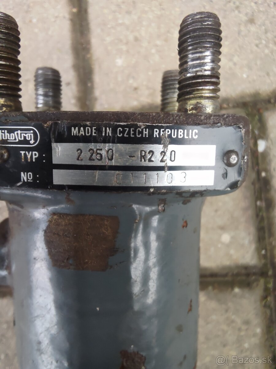 Predám servoriadenie - 4