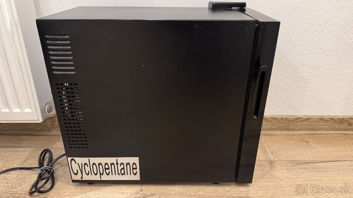 Chladnička na víno Philco 21L - 4