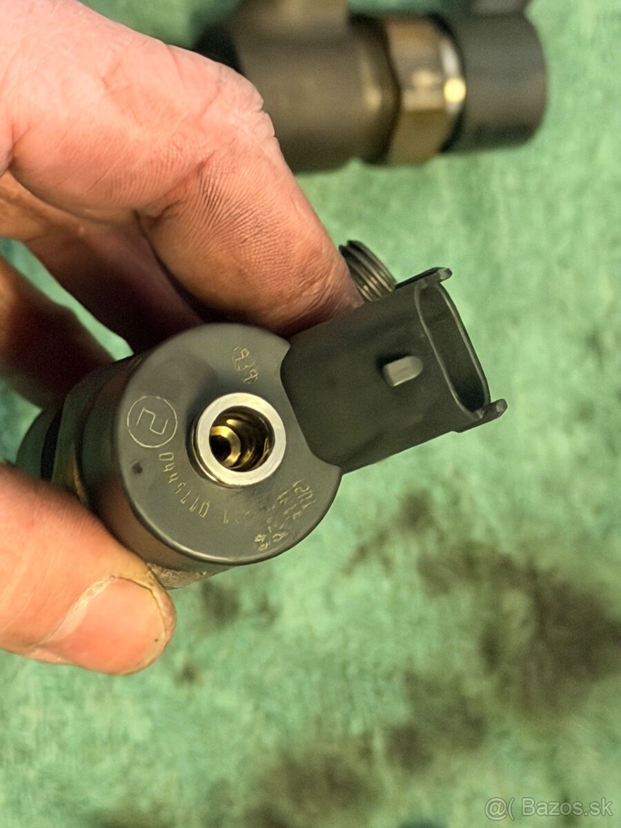 Vstrekovače Bosch 0445110119 - 4