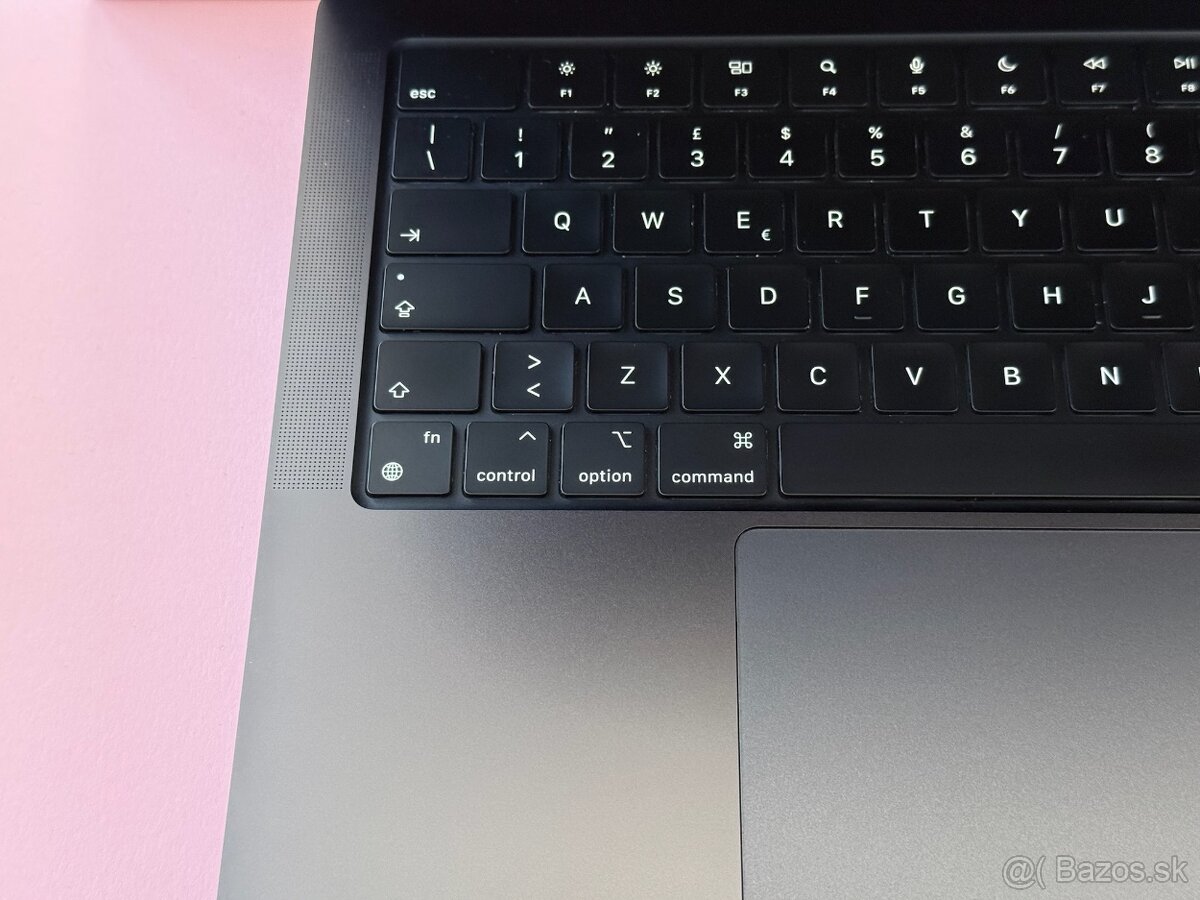 Macbook Pro 14 M4 16GB / 512GB / Záruka - 4
