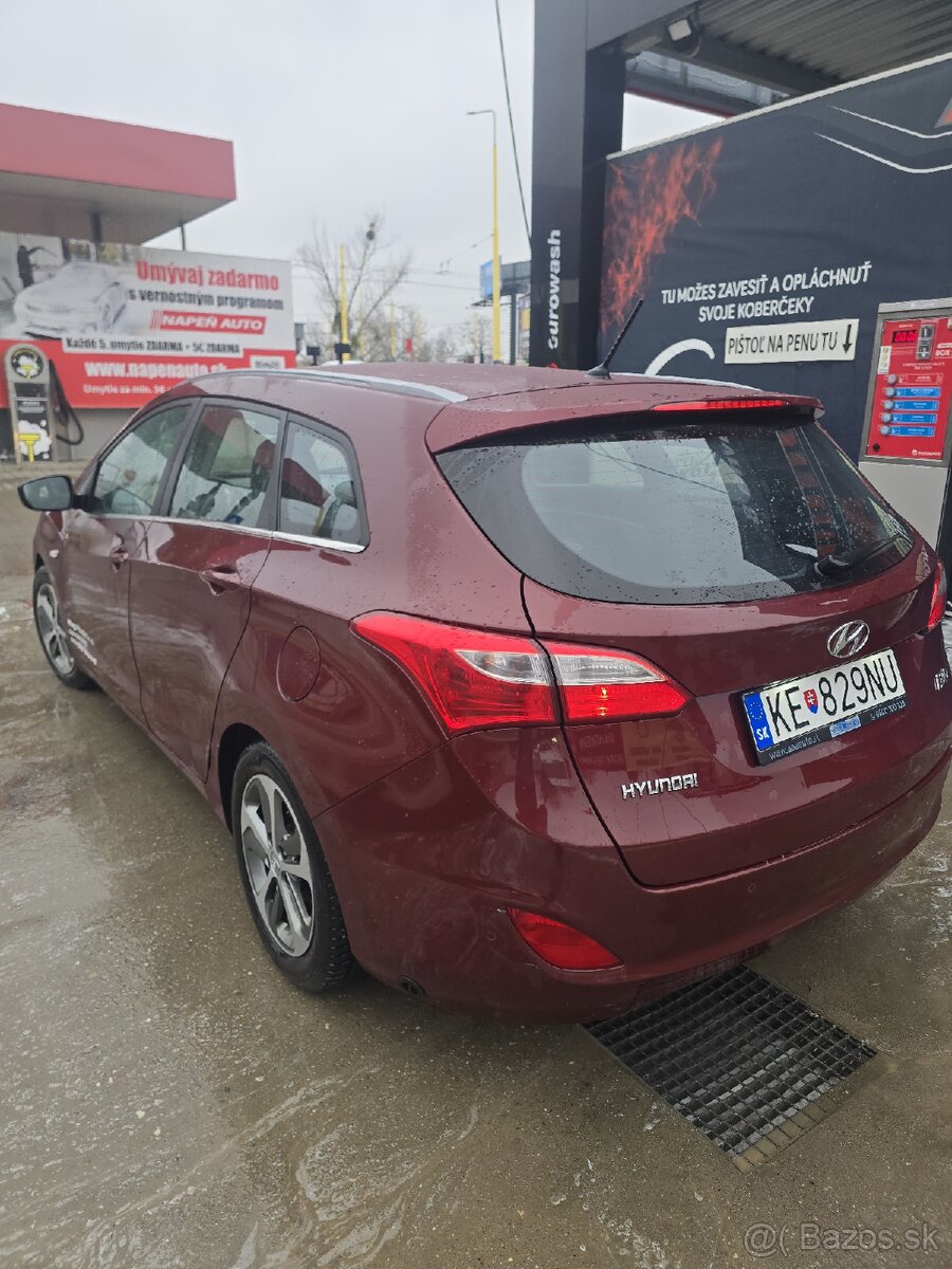 Hyundai i30 Automat, sw combi LPG - 4