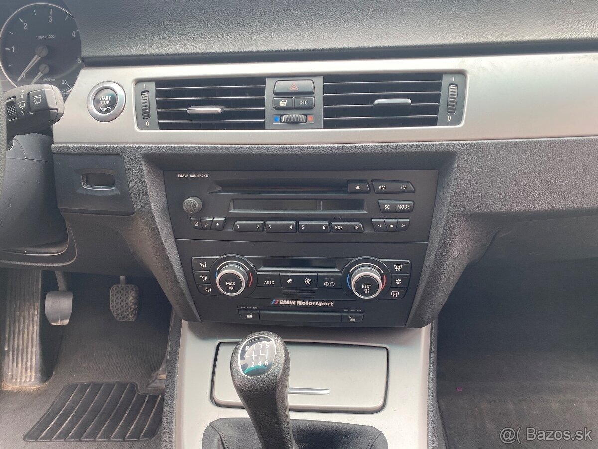 BMW e91 325d 3.0m57 278000km manuál - 4