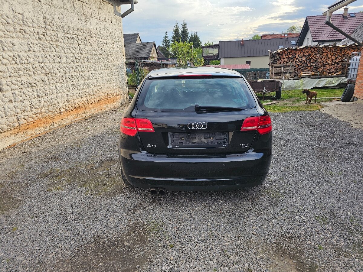 AUDI A3 1.8 T TFSI quattro Sportback - 4