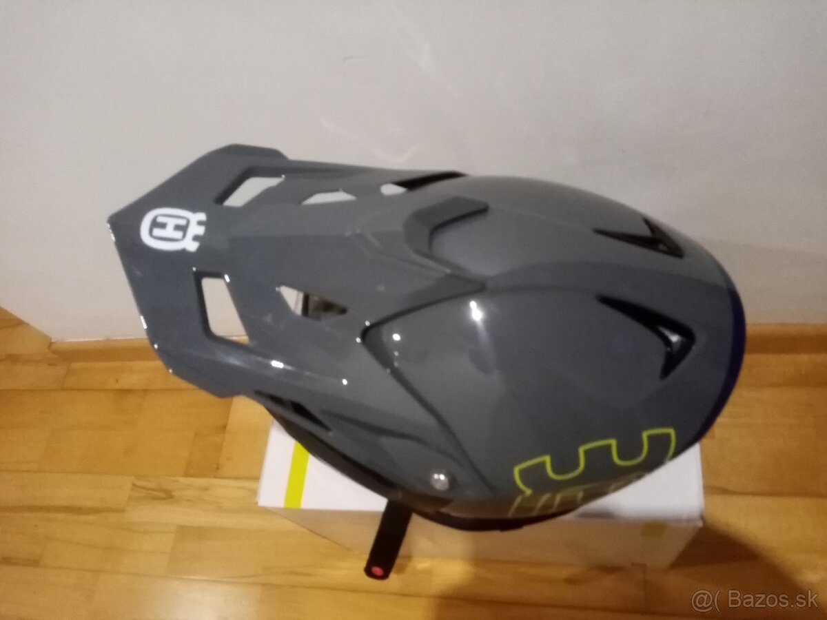 Husqvarna - 4