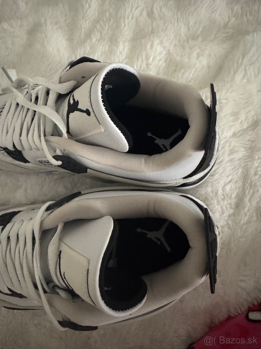 Jordan 4 - 4