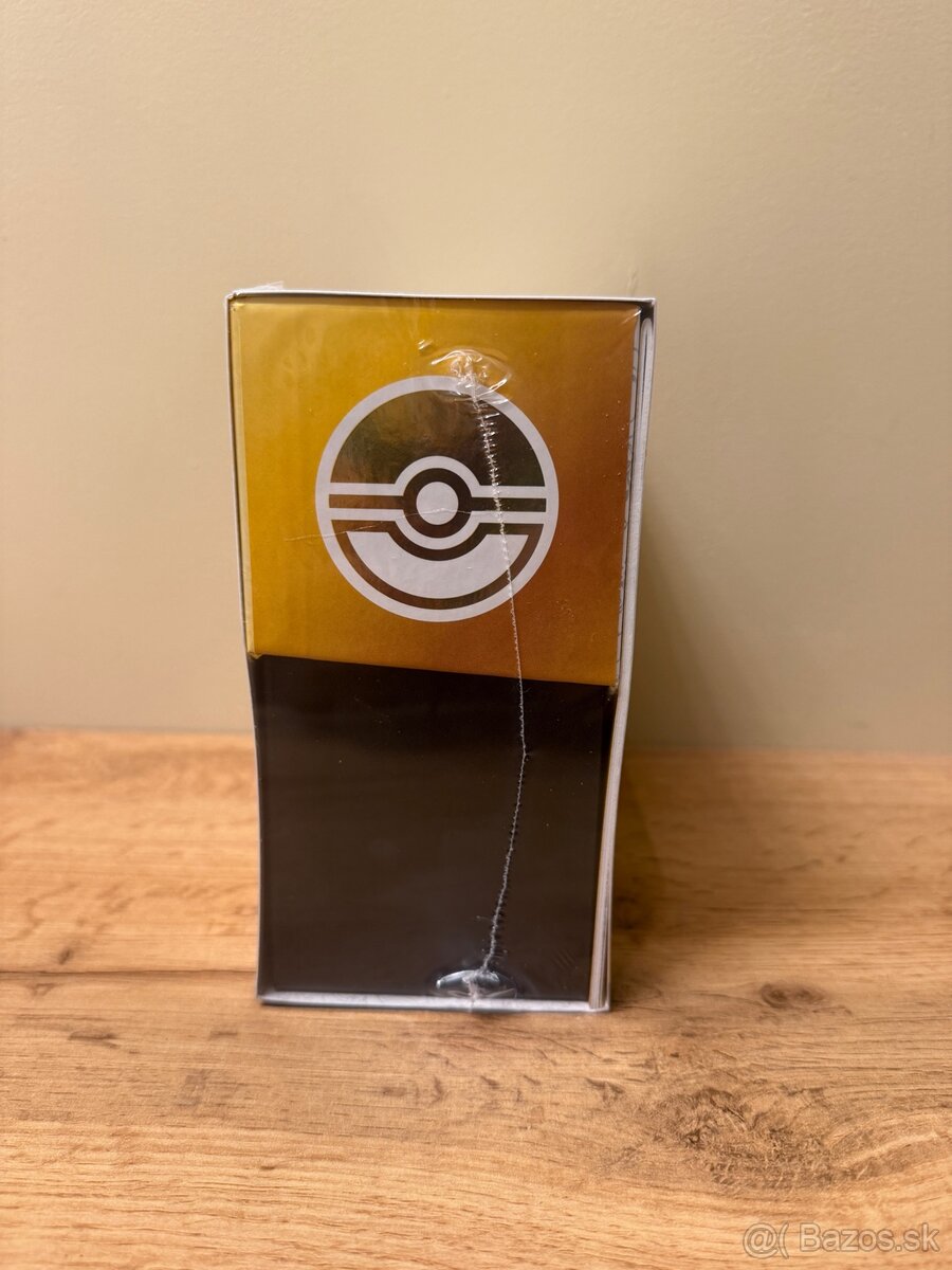 Pokemon 30th anniversary elite trainer box - 4