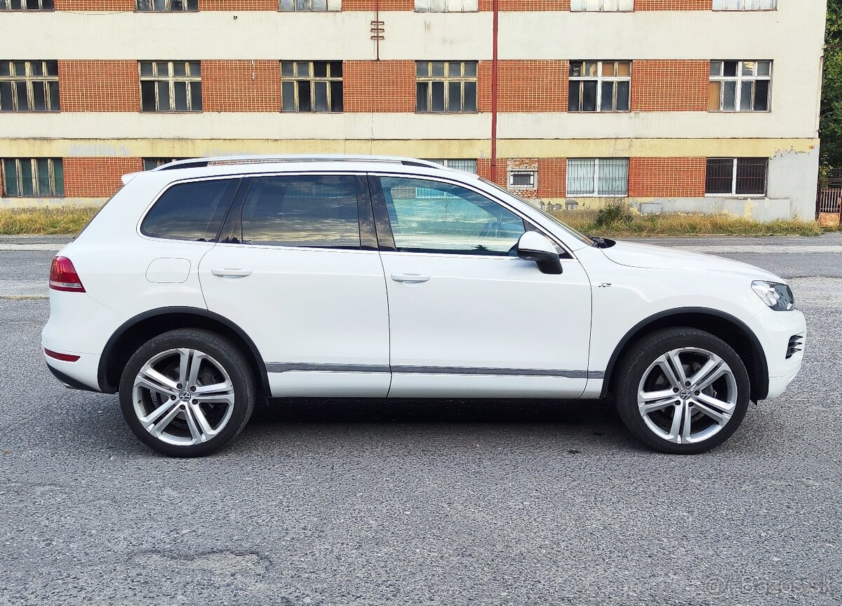Volkswagen Touareg 3.0 TDI R-Line - 4
