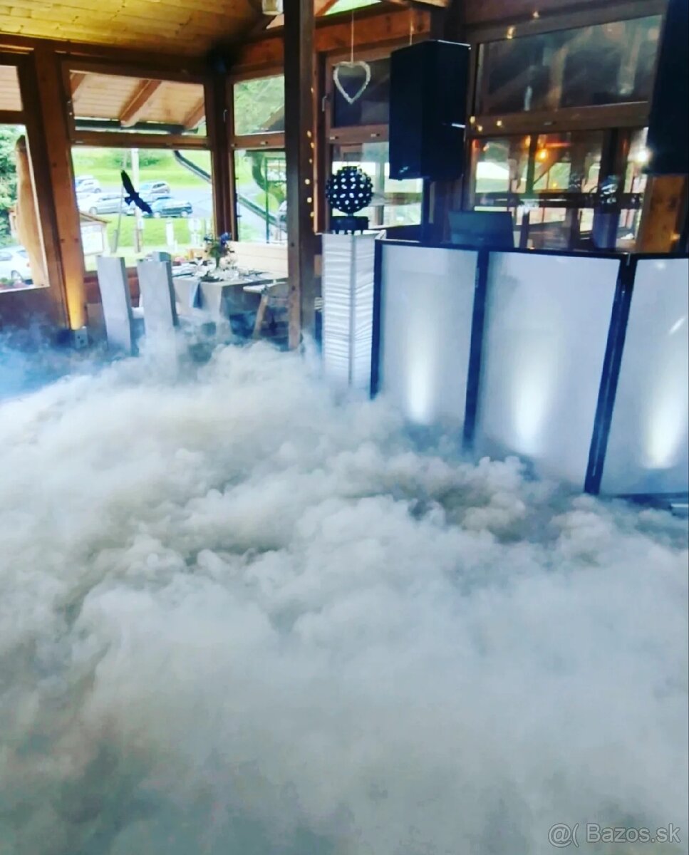 Predám stroj na plazivý dym Tanec v oblakoch WGF2000 - 4