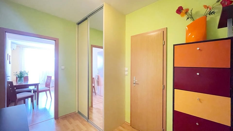 1i Byt vo Vajnoroch 36m2 s Garážovým státím, Pivnicou a - 4