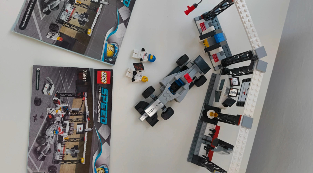 Lego Speed Champions 75911 Garáž Mclaren - 4