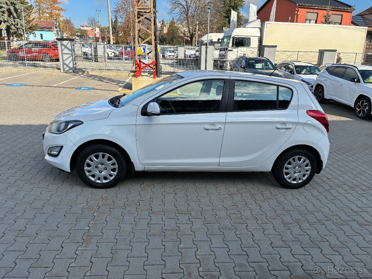 Hyundai i20 1.2i 63kW KLIMA ČR PLATNÁ STK - 4