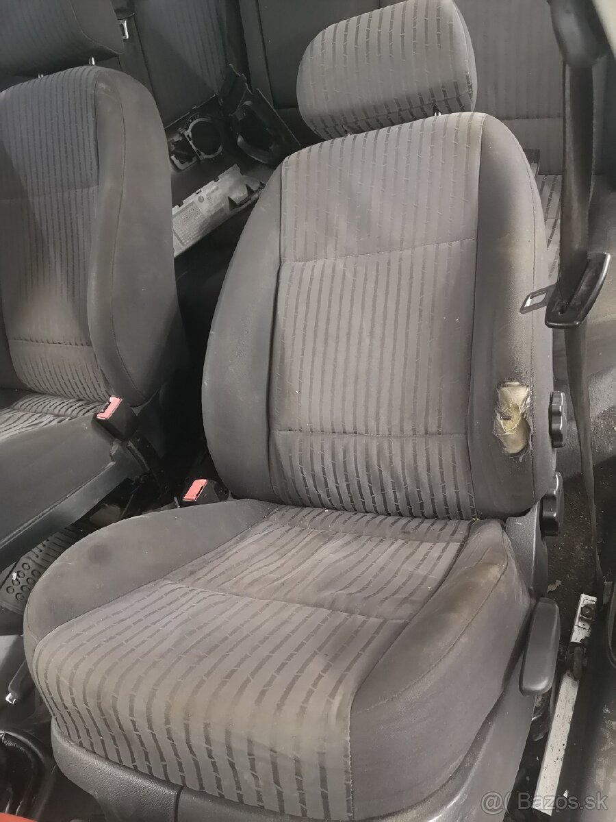 Predam sedaky octavia 1 - 4