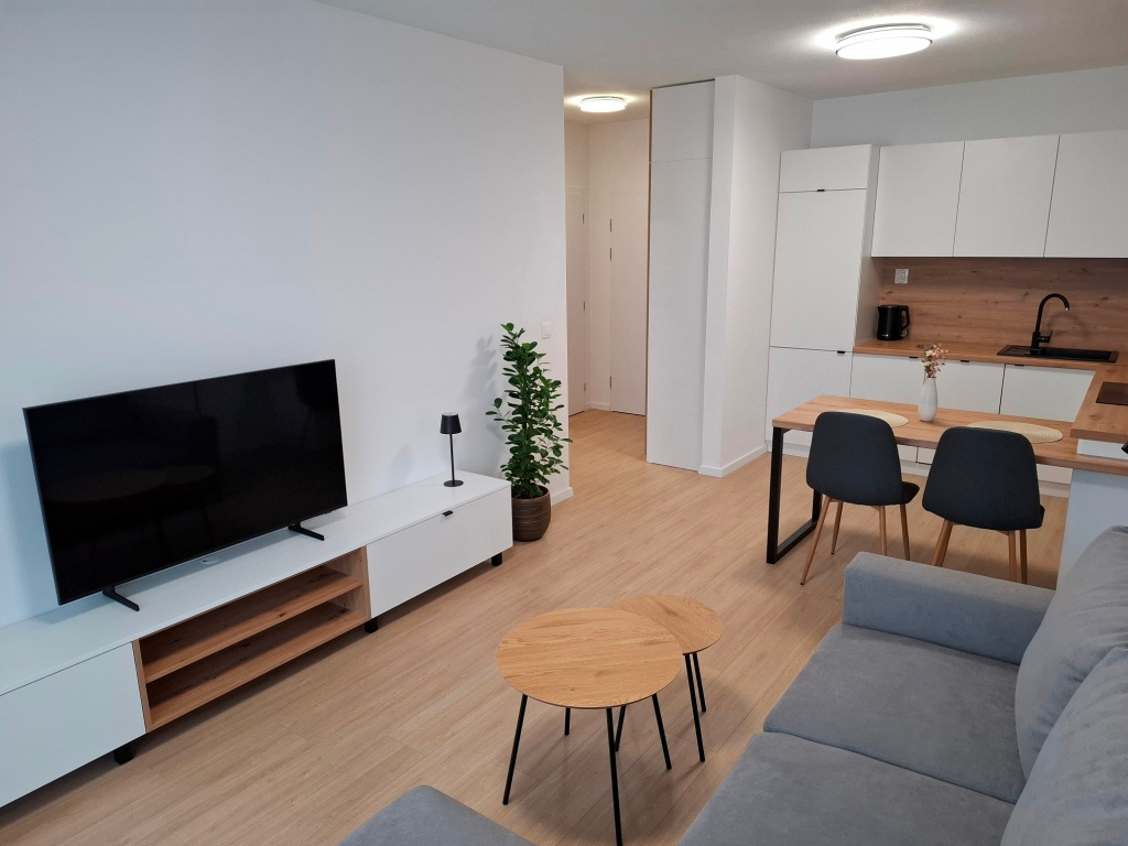 2 izb byt do prenájmu Nitra Hornostavská zariad. parkovanie - 4