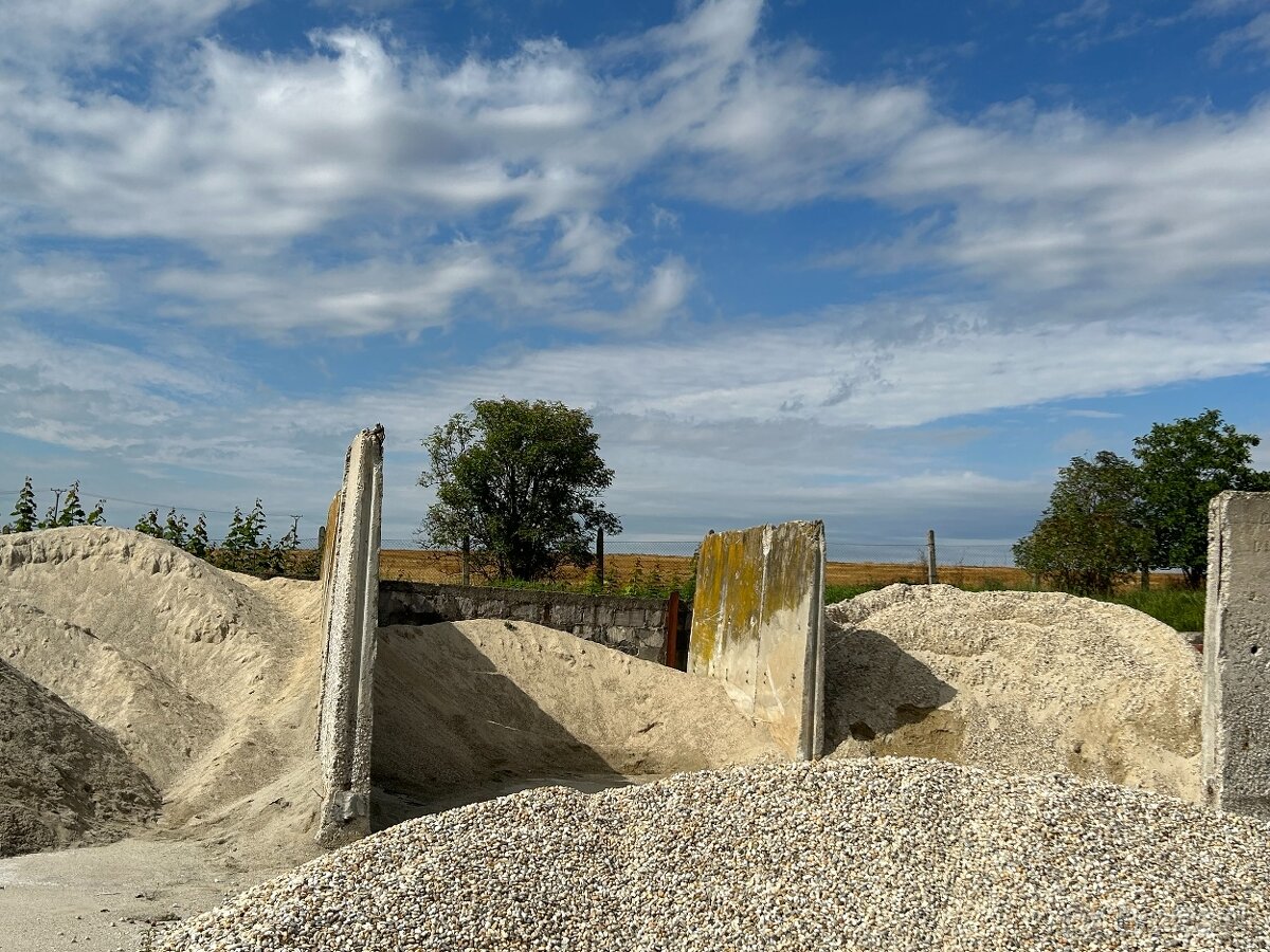 ŠTRKY - PIESKY - KAMENIVO - 4