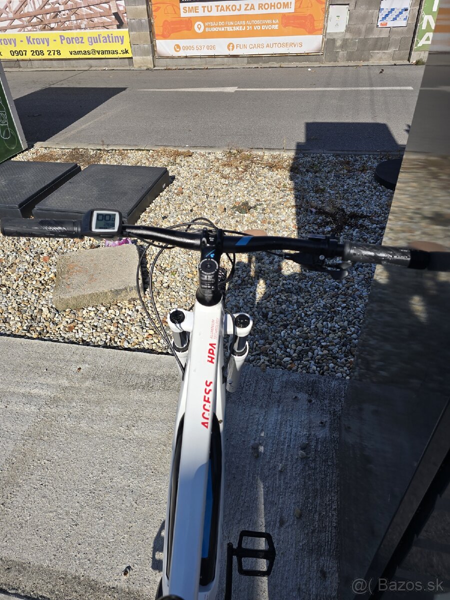 Elektro bicykel Cube Access Hybrid Pro 500 white - 4