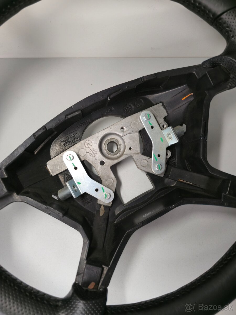 Kožený volant mitsubishi - 4