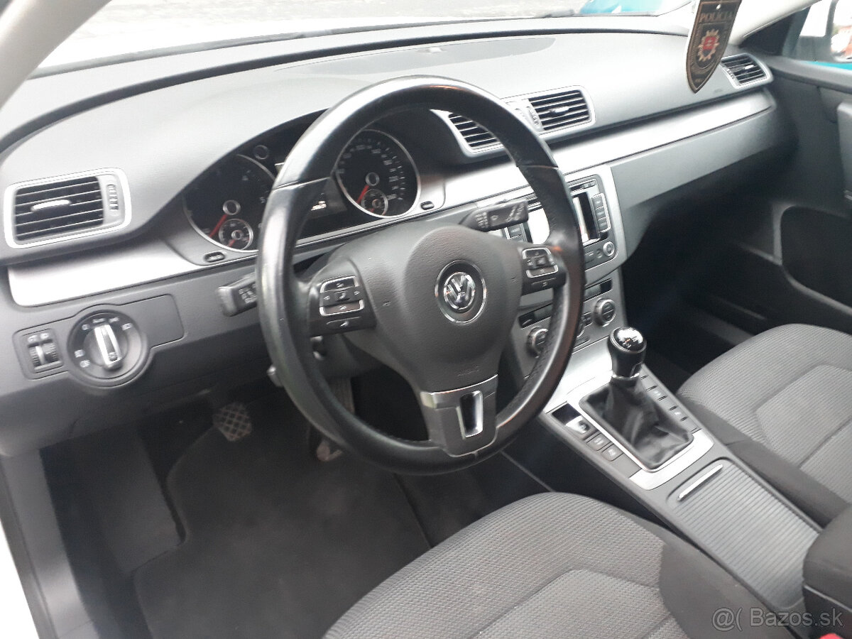 Volkswagen passat B7 variant 2.0 TDI - 4