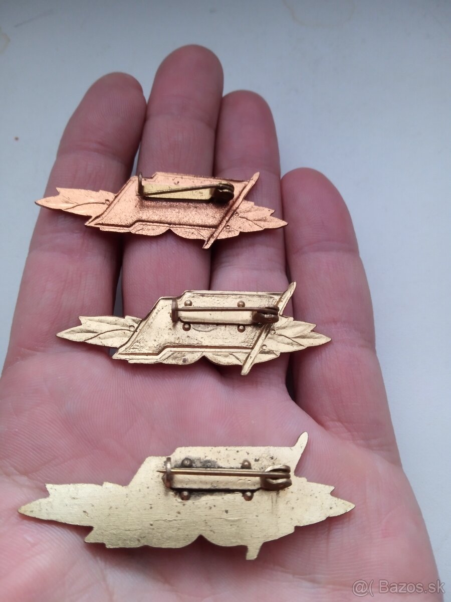 Odznaky NDR.Vojenske odznaky. - 4