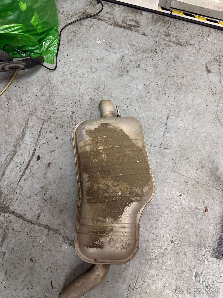 Výfuk BMW e46 320d - 4