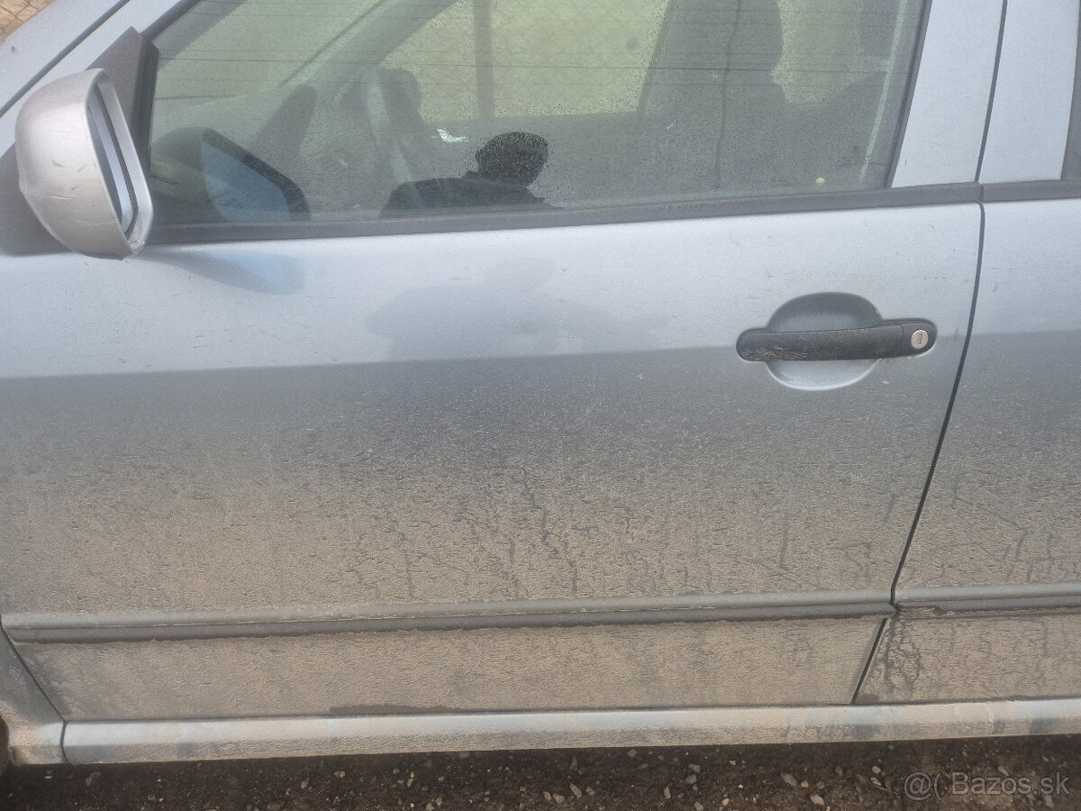 Fabia 1.2i 47kw combi rozpredam - 4