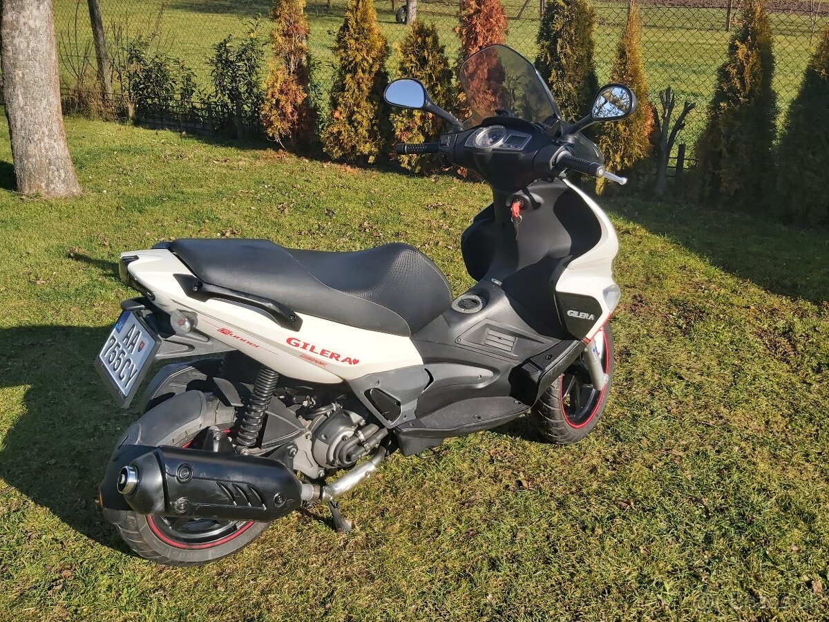 Gilera Runner 125 ST - 4