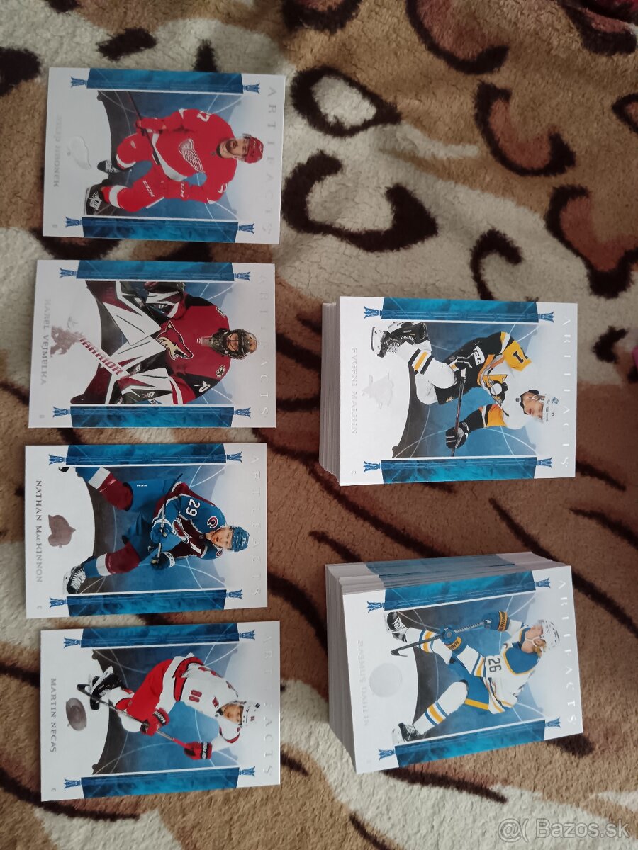 Predám hokejové karty base set - 4