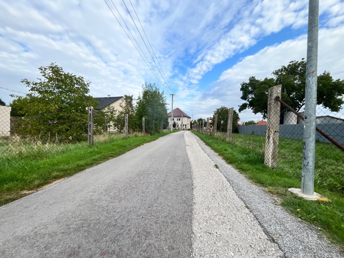 PREDAJ pozemok Drahovce - 4