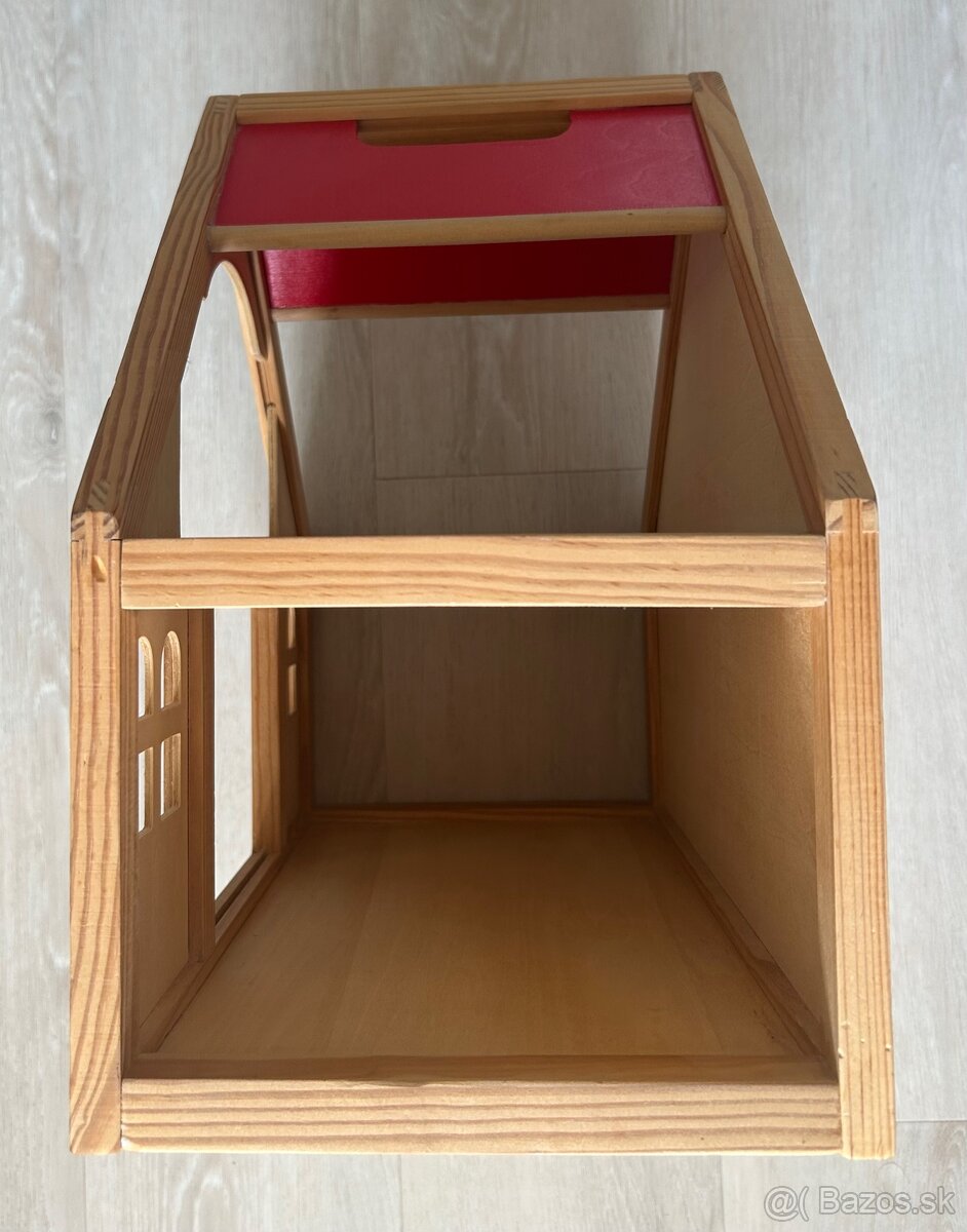 Drevený domček pre bábiky s nábytkom - 4