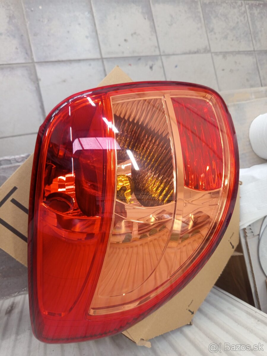 Zadné svetlo Suzuki SX4 - 4