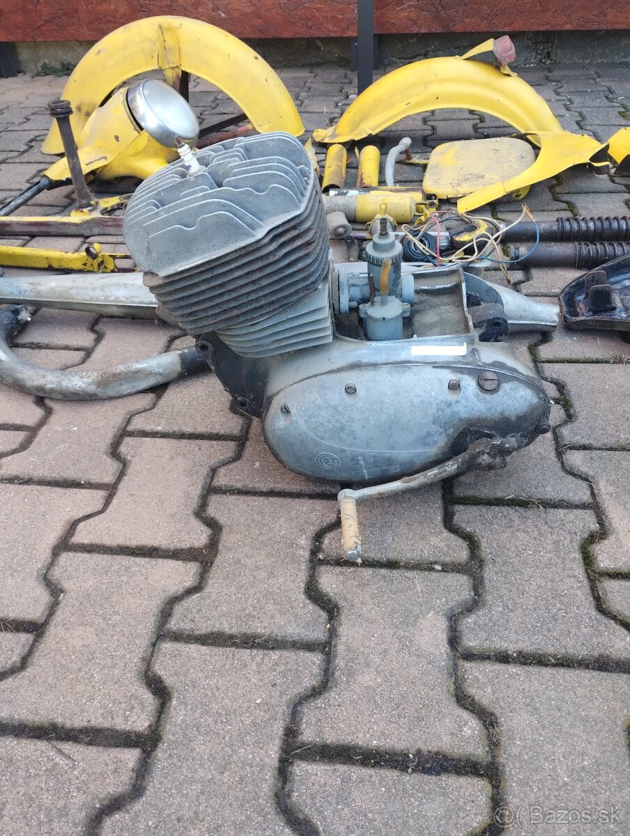 ČZ 175 typ 450.3 - 4