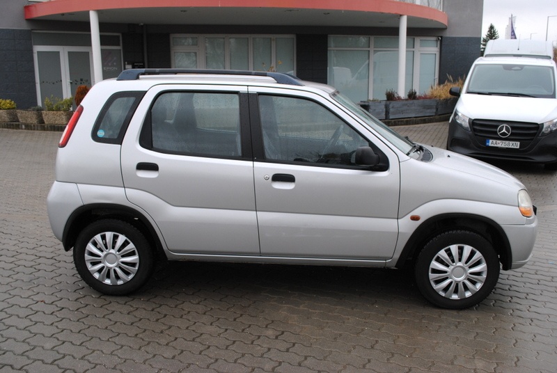 Suzuki Ignis 1.3 GL 4x4 - 4