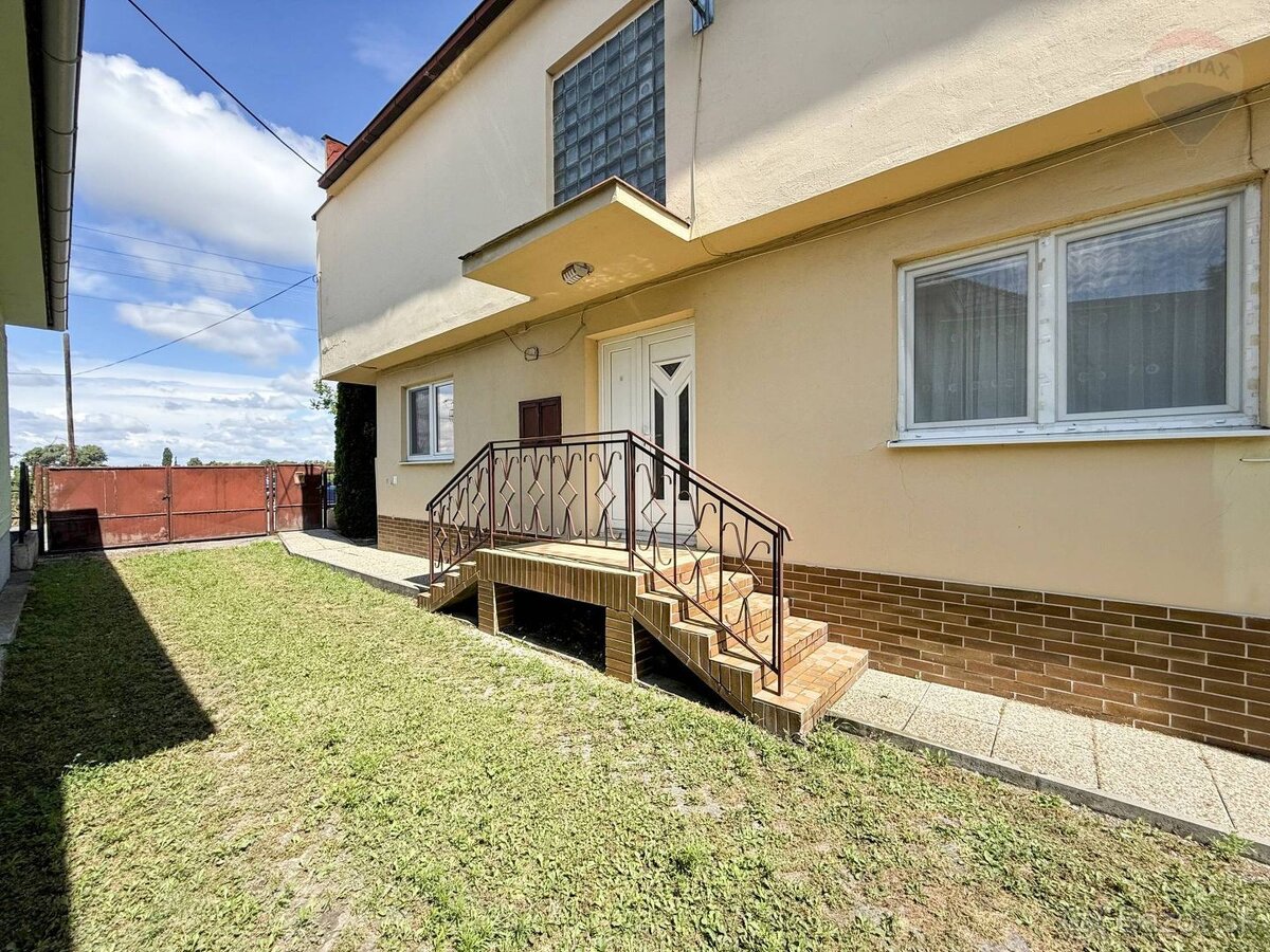 PREDAJ: 5IZBOVÝ RODINNÝ DOM, DUNAJSKÁ STREDA - ČIGÉRSKA ULIC - 4