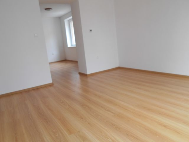 Prenájom bytu 2 + 1 v Čadci - centrum - 4